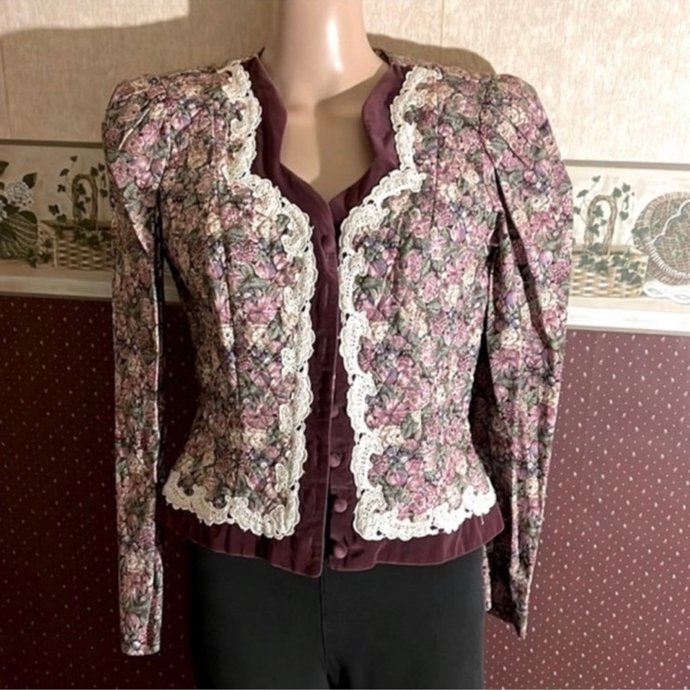 ✨Vintage Floral Jacket